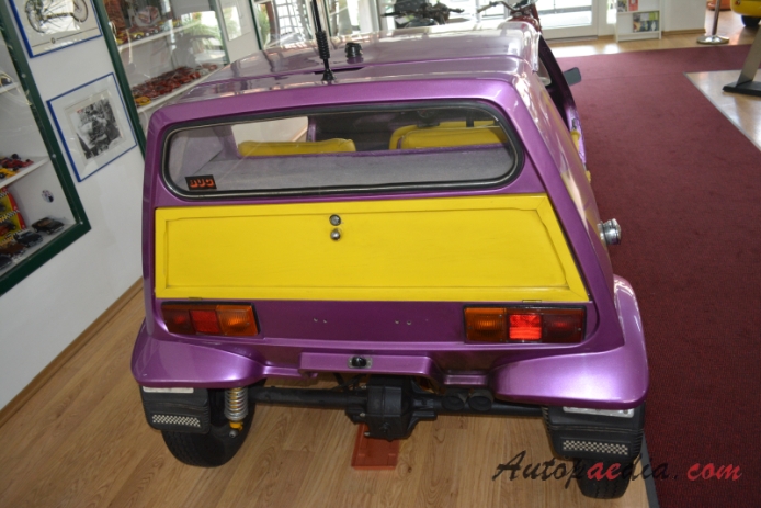 Bond Bug 1970-1974 (1971 600ccm), rear view