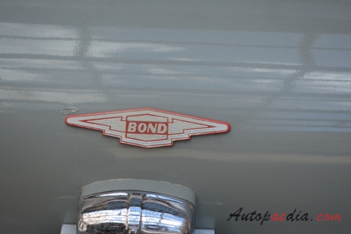 Bond Minicar 1949-1966 (1961-1966 Minicar F saloon three wheeler), emblemat przód 