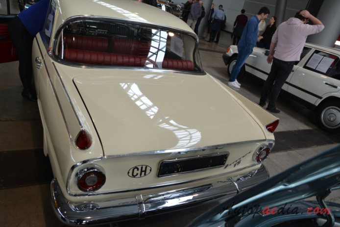 Borgward P 100 1959-1962 (1961 Borgward P 100 TS sedan 4d), tył