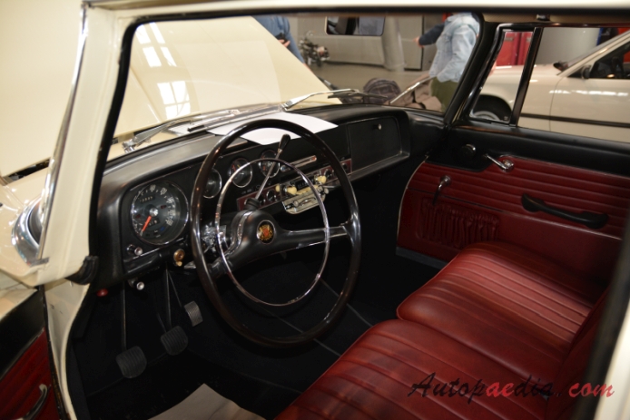 Borgward P 100 1959-1962 (1961 Borgward P 100 TS sedan 4d), interior