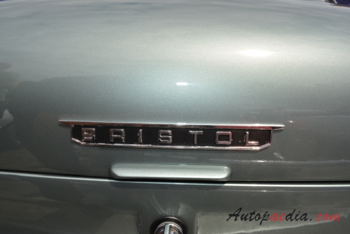 Bristol 411 1969-1976 (1969-1972 Series 1, Series 2), rear emblem  