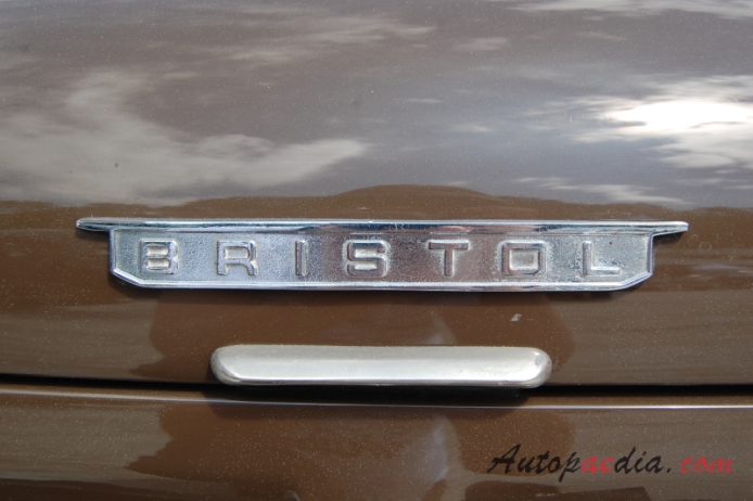 Bristol 411 1969-1976 (1972-1976 Series 3- Series 6), rear emblem  