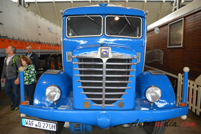 Büssing 6000 1953-1956 (1955 Spedition Federkötter flatbed truck), front view