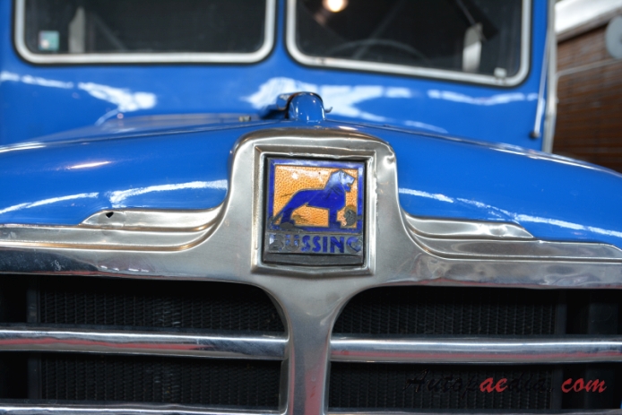 Büssing 6000 1953-1956 (1955 Spedition Federkötter flatbed truck), front emblem  
