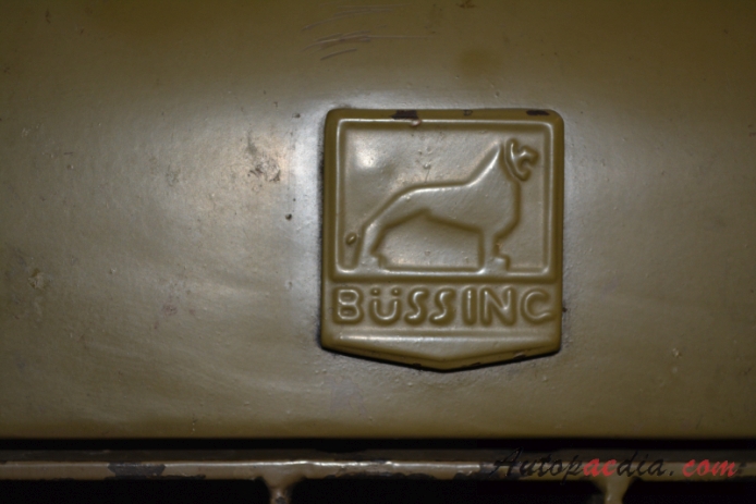 Büssing B 2000 1955-1967 (Kübelwagen pojazd wojskowy), emblemat przód 
