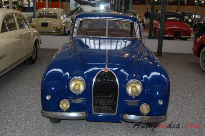 Bugatti typ 101 1951-1956 (1951 saloon 2d), przód