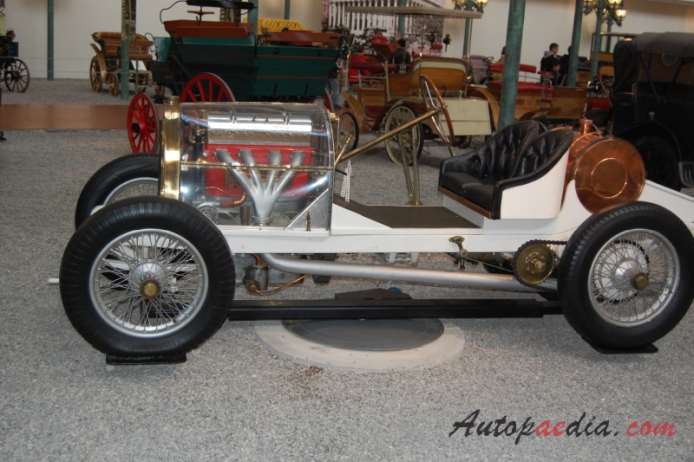 Bugatti typ 16 1912-1914 (1912 Biplace Sport), lewy bok