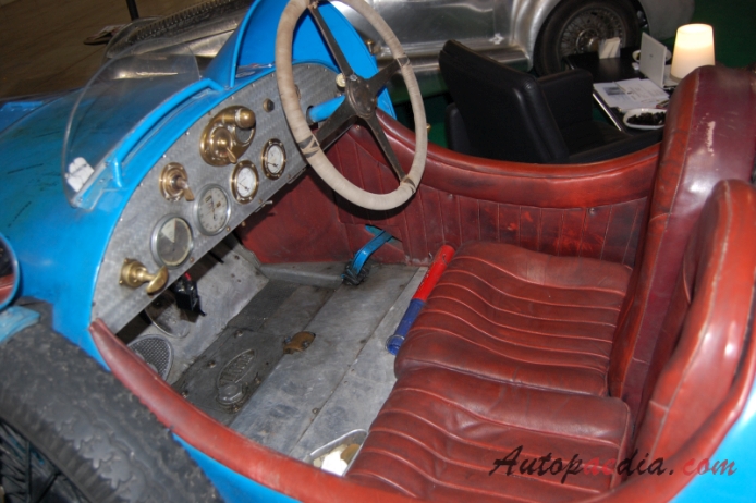 Bugatti type 23 Brescia Tourer 1920-1926 (two-seater), interior