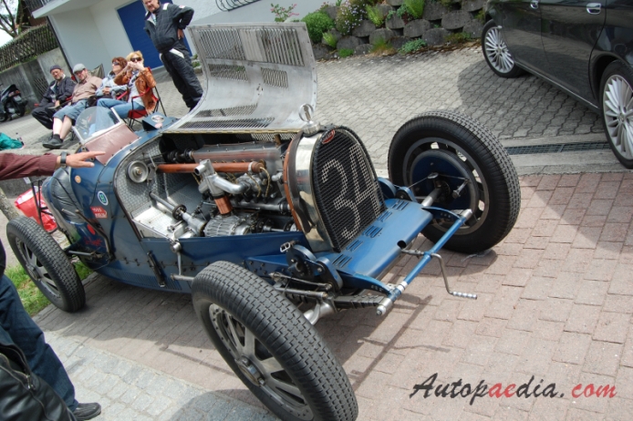 Bugatti typ 35 1924-1931 (1929 35B), prawy przód