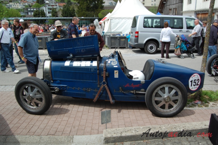 Bugatti typ 35 1924-1931 (1929 35B), lewy bok