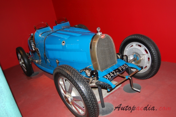Bugatti typ 35 1924-1931 (1929 Biplace Course 35B), prawy przód