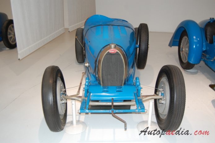 Bugatti typ 37 1925-1930 (1928 Biplace Course), przód