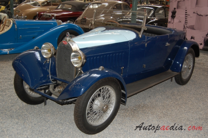 Bugatti typ 40 1926-1930 (1926 roadster 2d), lewy przód