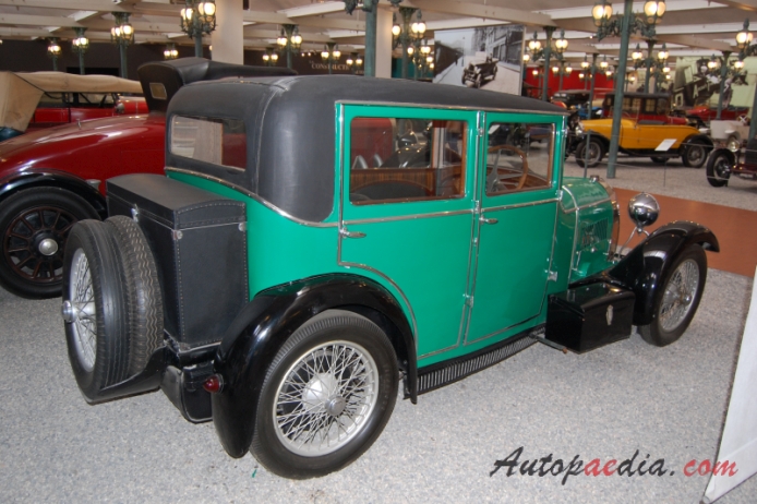 Bugatti type 40 1926-1930 (1928 Berline 4d), right rear view