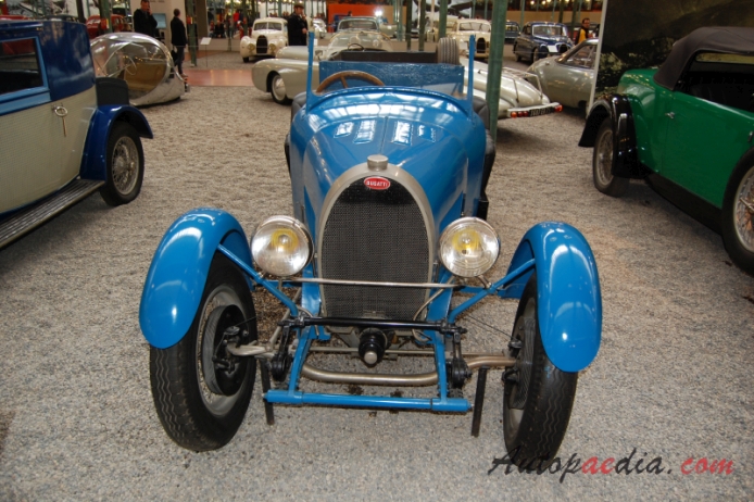 Bugatti typ 40 1926-1930 (1929 Camionette 2d), przód