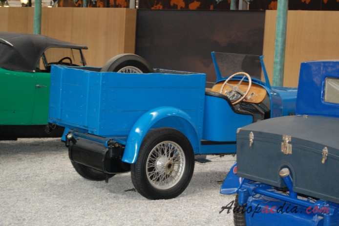 Bugatti type 40 1926-1930 (1929 Camionette 2d), right rear view