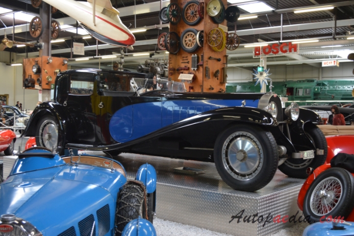 Bugatti typ 41 Royale 1926-1933 (1929 Coupé Napoleon replika 4d), prawy przód