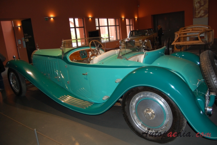Bugatti type 41 Royale 1926-1933 (1930/1990 Esders Roadster replica 2d),  left rear view