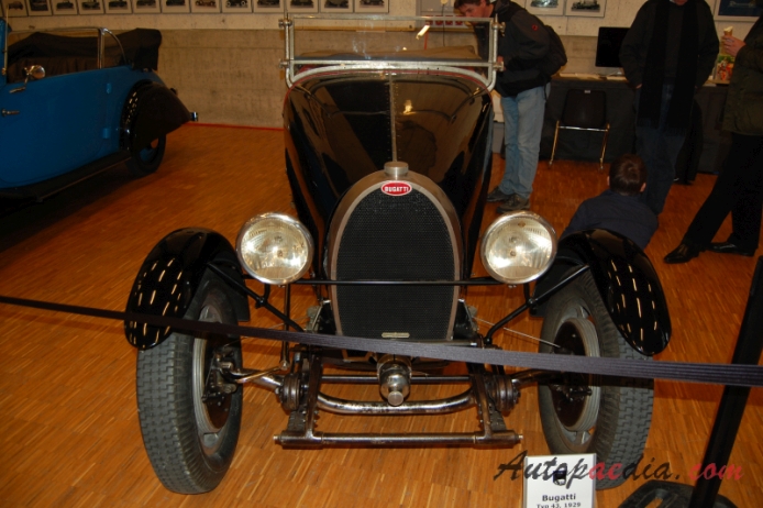 Bugatti typ 43 1927-1931 (1929 Gangloff roadster 2d), przód