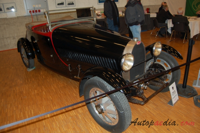 Bugatti typ 43 1927-1931 (1929 Gangloff roadster 2d), prawy przód