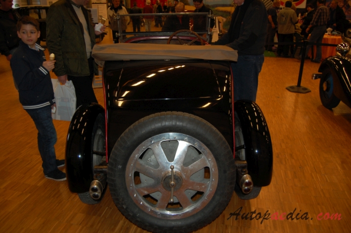 Bugatti type 43 1927-1931 (1929 Gangloff roadster 2d), rear view