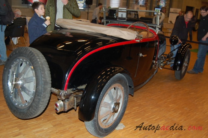 Bugatti typ 43 1927-1931 (1929 Gangloff roadster 2d), prawy tył