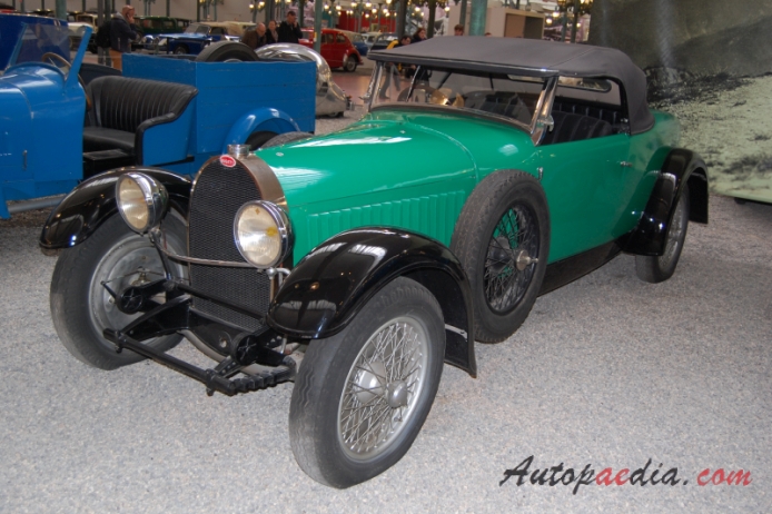 Bugatti typ 46 1929-1933 (1930 Letourneur cabriolet 2d), lewy przód