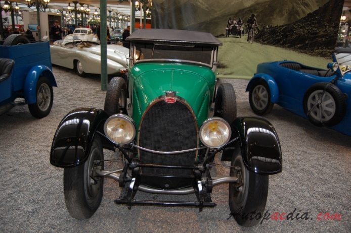 Bugatti typ 46 1929-1933 (1930 Letourneur cabriolet 2d), przód