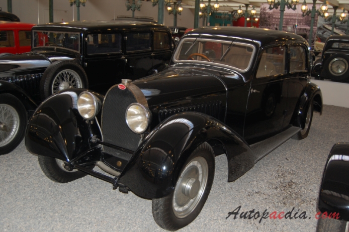 Bugatti typ 46 1929-1933 (1934 Berline 46S 4d), lewy przód