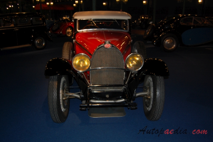 Bugatti typ 46 1929-1933 (1934 Berline 4d), przód