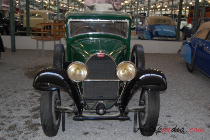 Bugatti typ 49 1930-1934 (1933 Berline 2d), przód