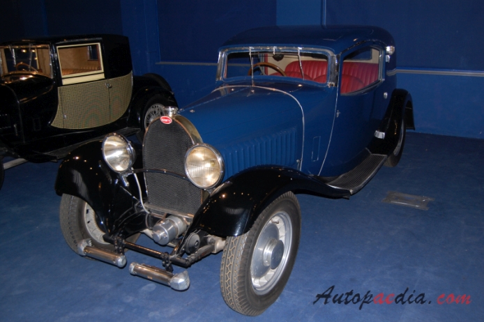Bugatti typ 49 1930-1934 (1933 Gangloff Coupé 2d), lewy przód