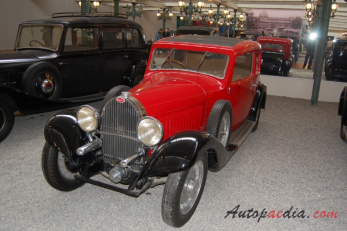 Bugatti typ 49 1930-1934 (1934 Berline 2d), lewy przód
