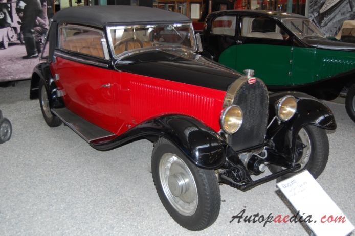 Bugatti typ 49 1930-1934 (1934 cabriolet 2d), prawy przód