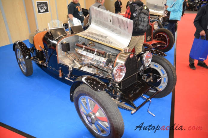 Bugatti typ 51 Pur Sang replika 1931-1934 (roadster), prawy przód