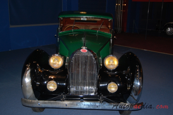 Bugatti typ 57 1934-1940 (1936 Vutotal Saloon 2d), przód