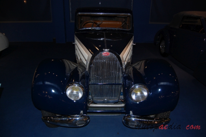 Bugatti typ 57 1934-1940 (1937 Ventoux Saloon 2d), przód