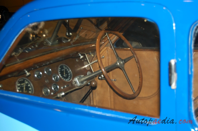 Bugatti typ 57 1934-1940 (1937 Ventoux Saloon 2d), wnętrze