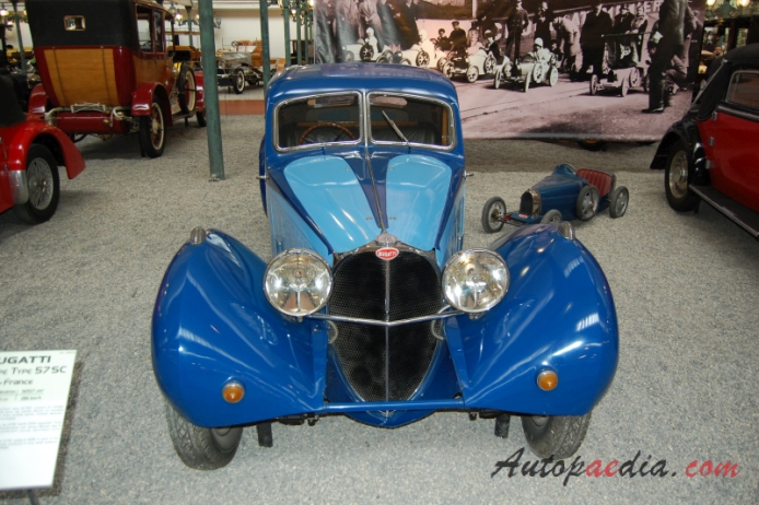 Bugatti typ 57 1934-1940 (1938 57SC Coupé 2d), przód