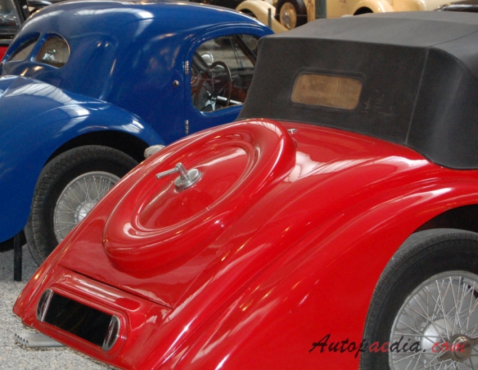 Bugatti type 57 1934-1940 (1938 57S Van den Plas cabriolet 2d), rear view