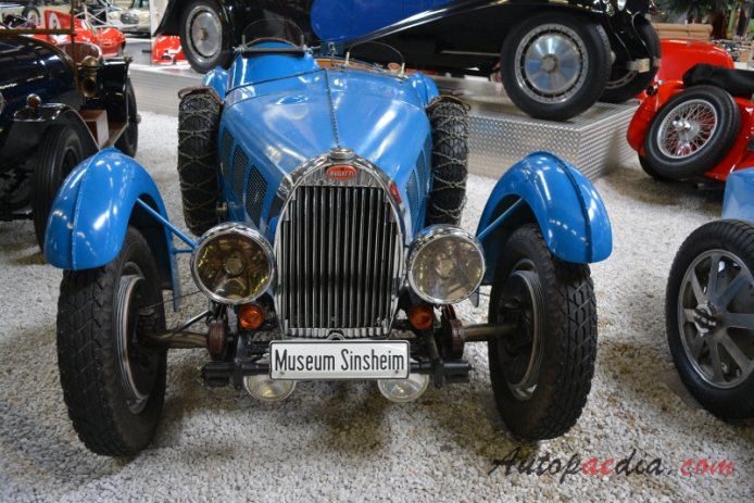 Bugatti type 57 1934-1940 (1938 two-seater), front view