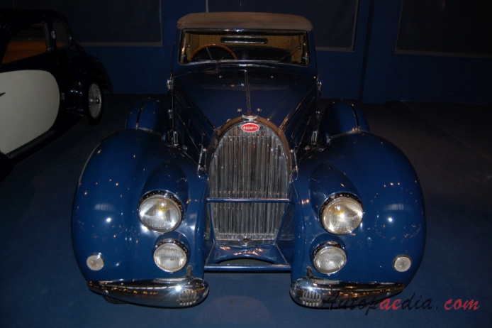 Bugatti typ 57 1934-1940 (1939 57C cabriolet 2d), przód