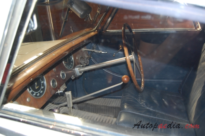 Bugatti typ 57 1934-1940 (Atalante cabriolet 2d), wnętrze