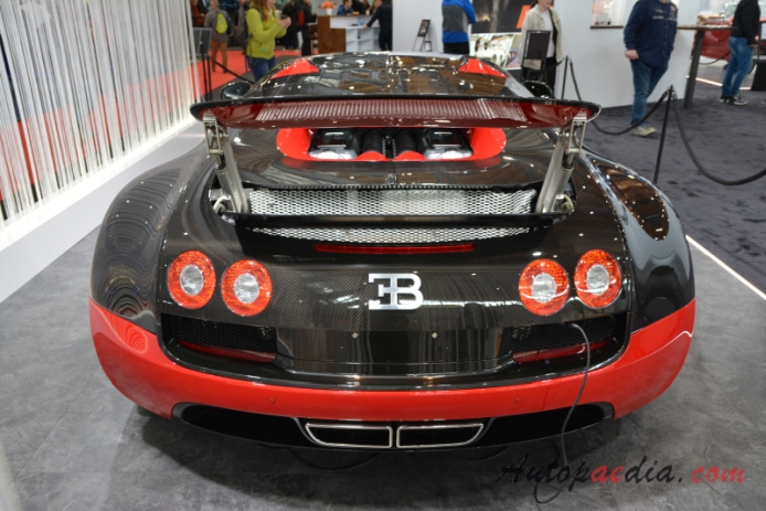 Bugatti Veyron 2005-2015 (2010-2011 Bugatti Veyron 16.4 Super Sport Coupé 2d), tył