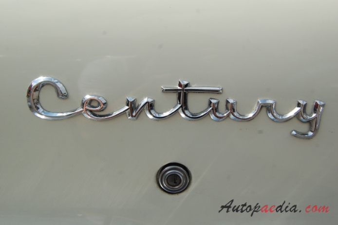 Buick Century 1. generacja 1954-1958 (1958 convertible 2d), emblemat tył 