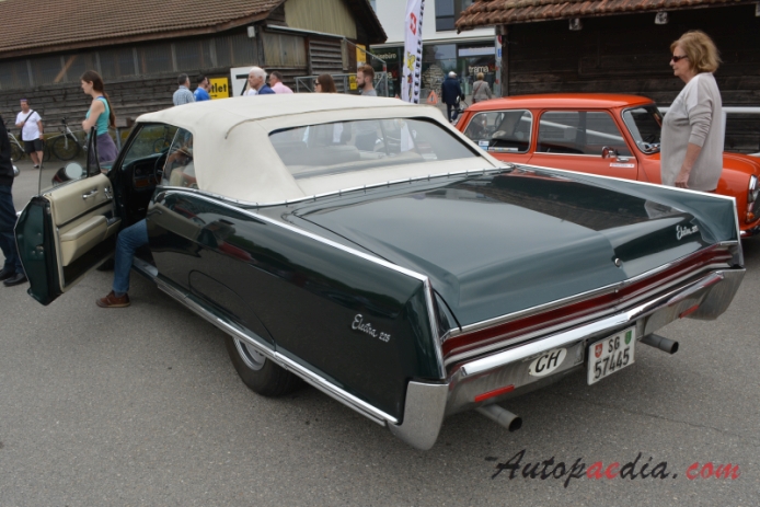 Buick Electra 3. generacja 1965-1970 (1966 225 convertible 2d), lewy tył
