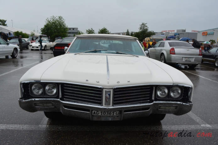 Buick Electra 3rd generation 1965-1970 (1967 225 convertible 2d), front view