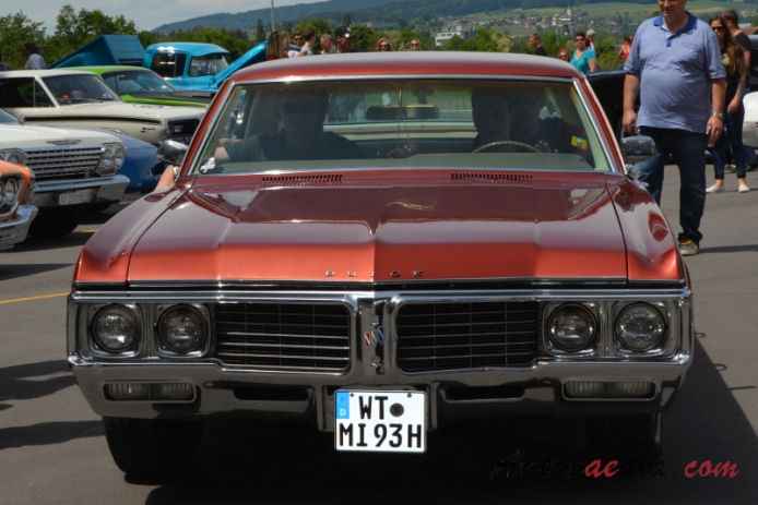 Buick Electra 3. generacja 1965-1970 (1970 hardtop 4d), przód