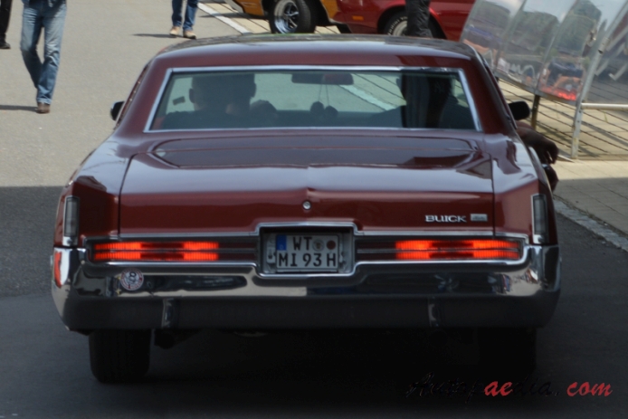 Buick Electra 3. generacja 1965-1970 (1970 hardtop 4d), tył