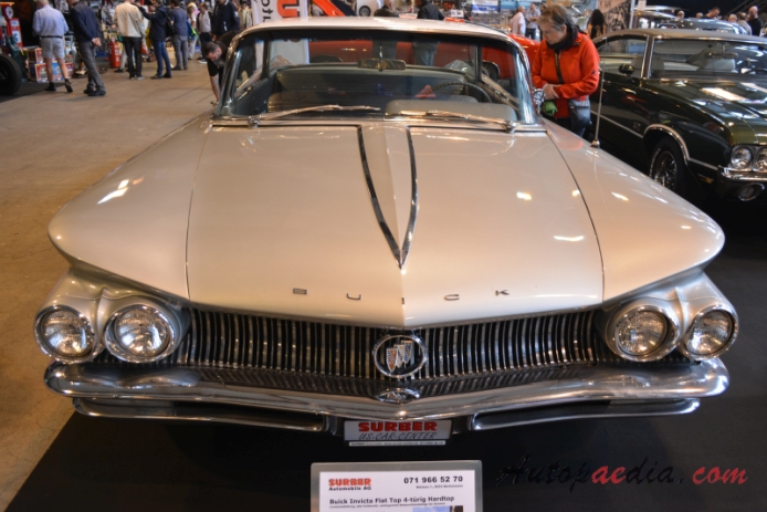 Buick Invicta 1. generacja 1959-1960 (1960 Buick Invicta Flat Top hardtop 4d), przód